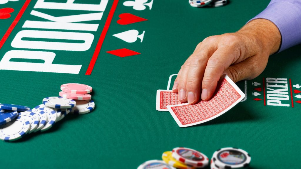 Bí Quyết Chơi Poker Từ Cao Thủ Đại Nội